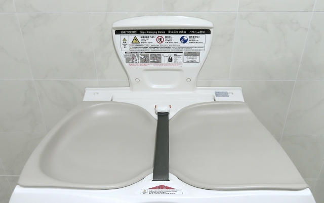 備え付けのおむつ交換台