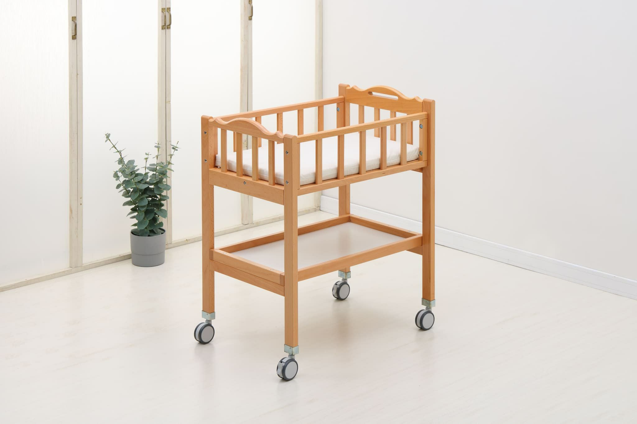 ヤマサキ 業務用おむつ交換台 G-002※廃盤 | 国産ベビーベッド製造